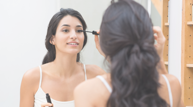 5 Tips voor het dragen van mascara voor gevoelige ogen