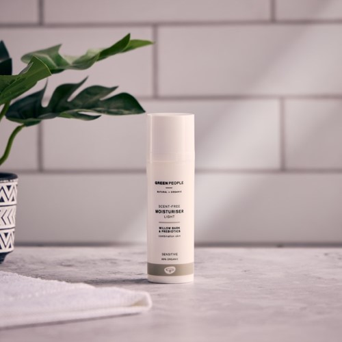 Green People Scent Free Day Moisturizer-2