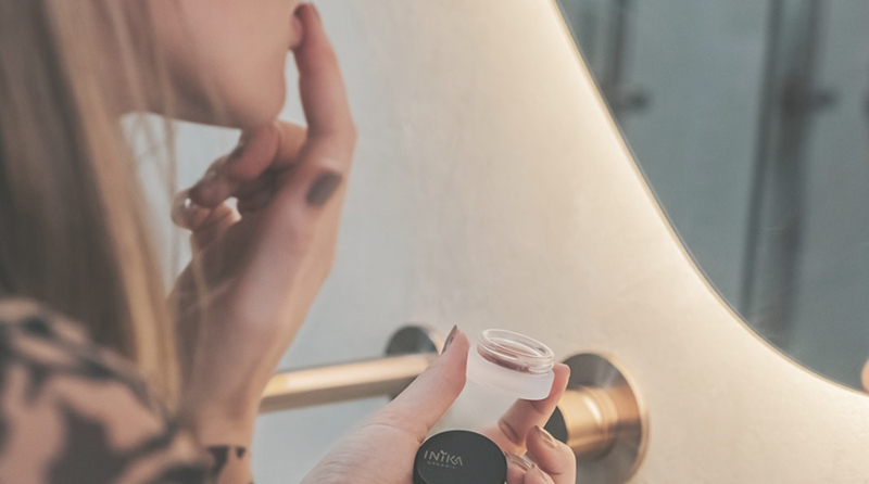 Zo herken je de hormoonverstorende stoffen in cosmetica