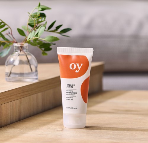 Green People Oy! Cleansing moisturizer-2